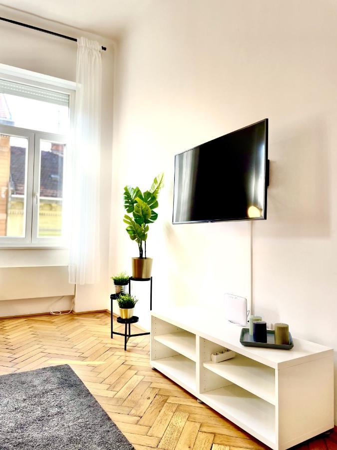 Eotvos 25 Apartment Boedapest Buitenkant foto